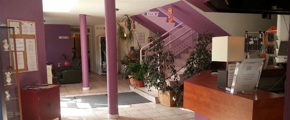 Отель Confortel Avignon Tgv Экстерьер фото